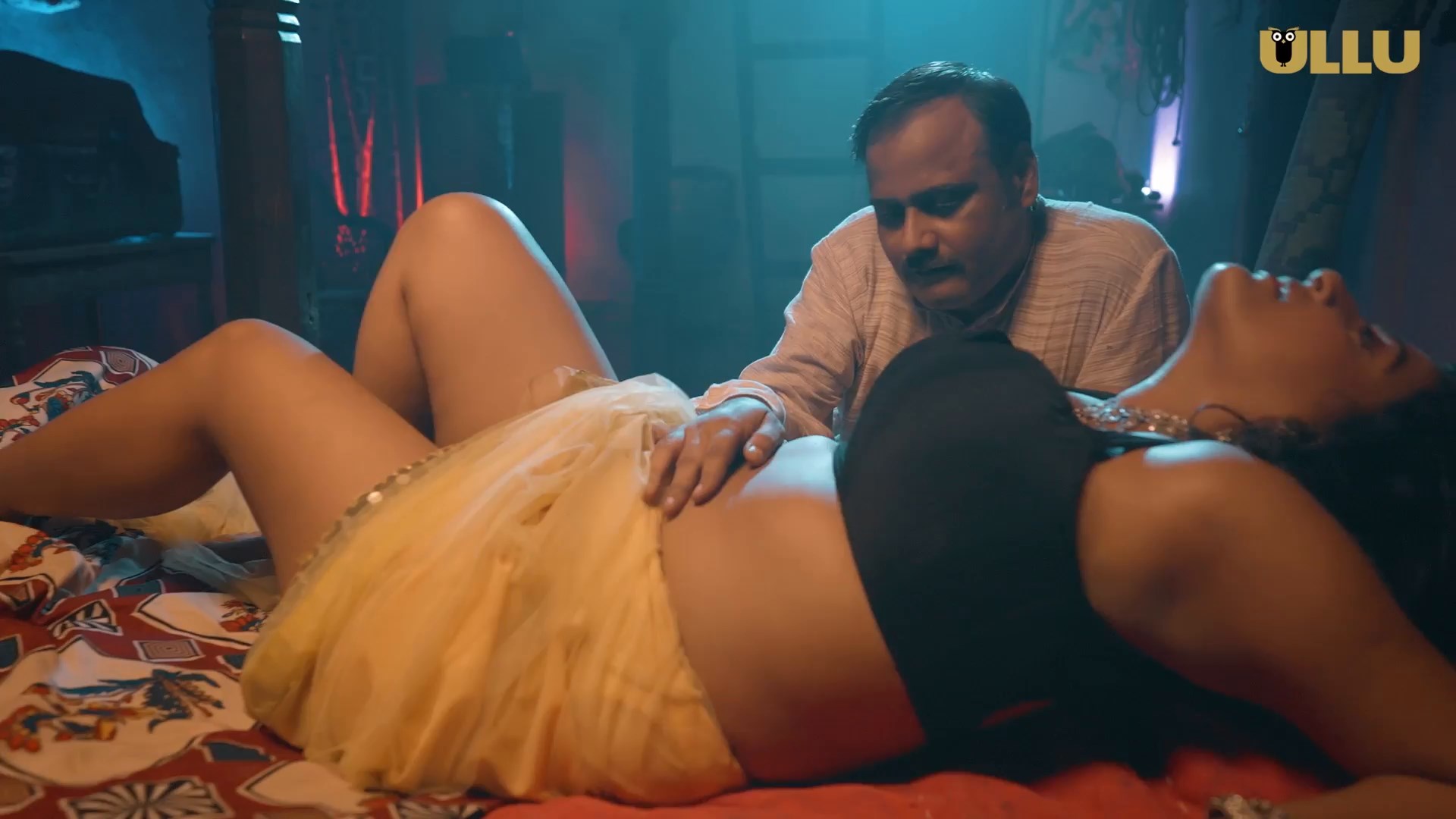 Choli Ke Peeche Kya Hai 2024 Ullu Originals Hindi Porn Web Series Ep 4