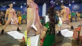 Xvideos Indian porn nude gigolo at NRI wedding bachelorette party in front of family shocking video